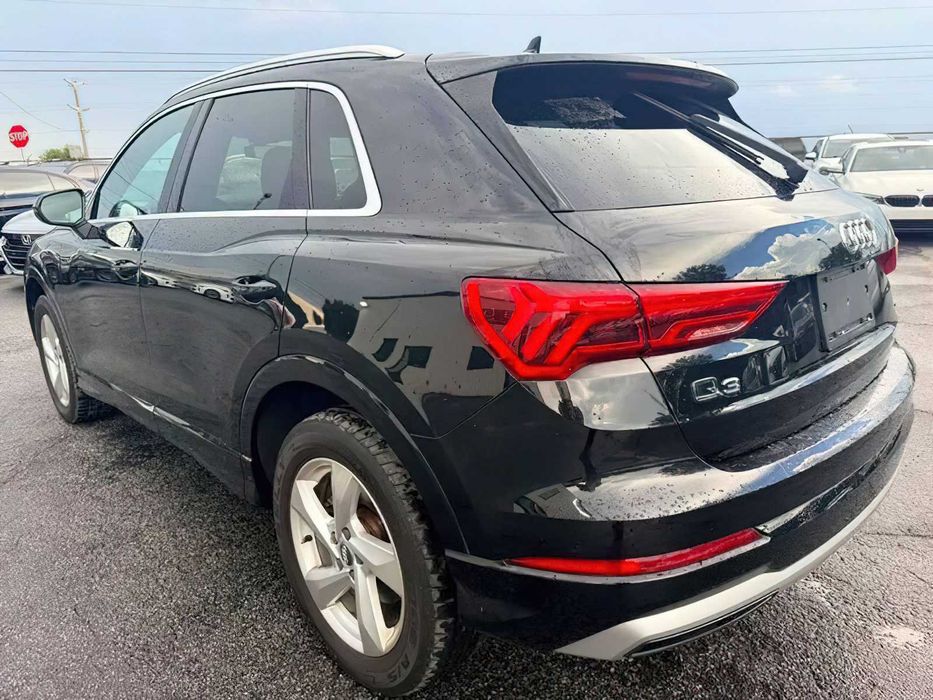 Audi Q3      2019