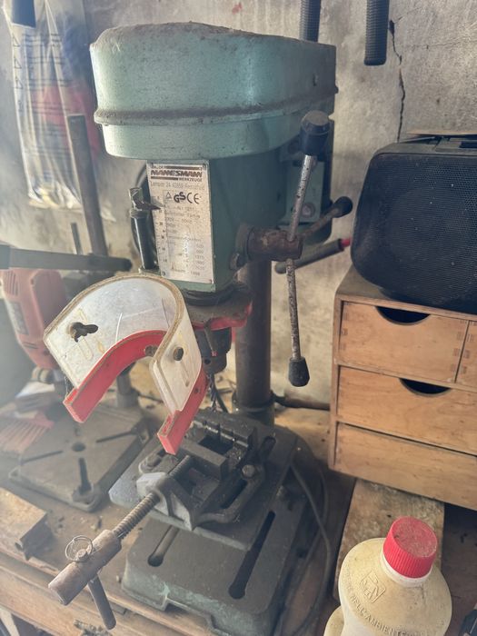 Conjunto de Duas Prensas