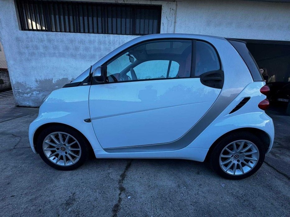 SMART FORTWO 1.0 84CV 2011