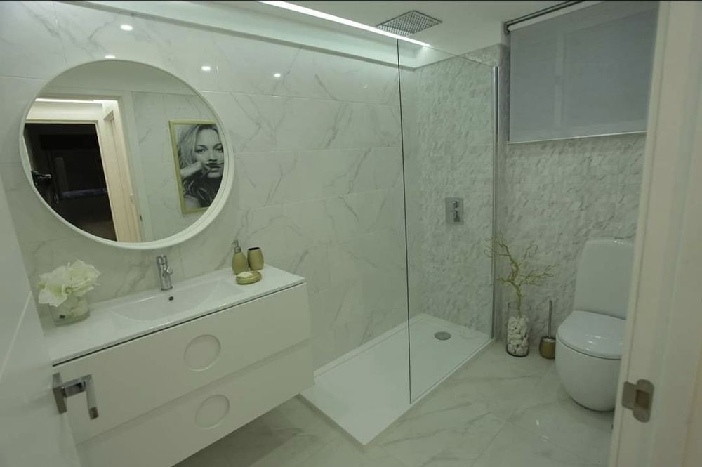 Aluga t3 de luxo Cacém-Agualva ( mobilado)