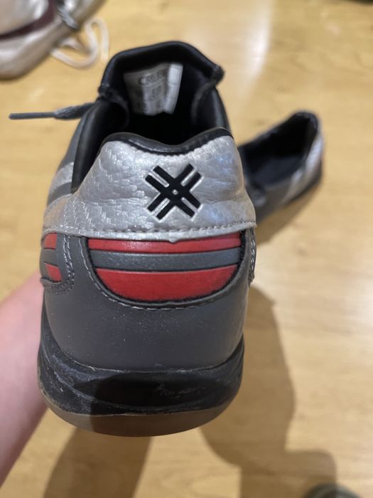 Ténis CRUBE futsal 42