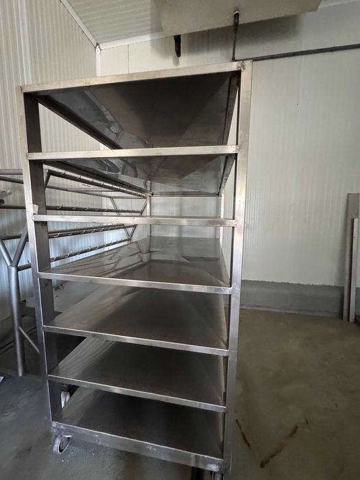 Carro/Estante Industrial em Inox com Rodas — 103x180x195 cm