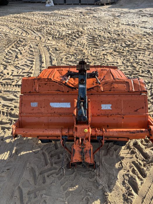 Kubota zb 1502 como novo