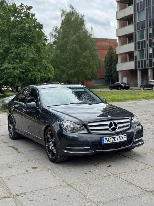 Mercedes-Benz c-class
