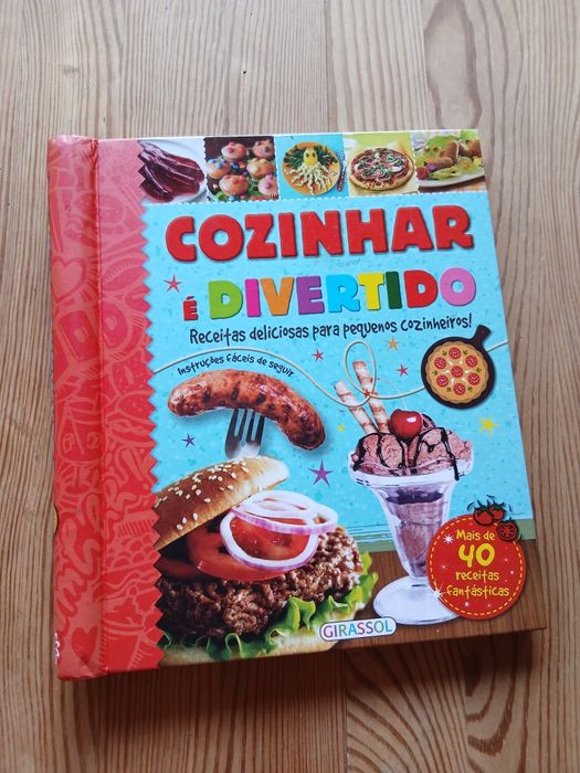 Livro " Cozinhar é Divertido"