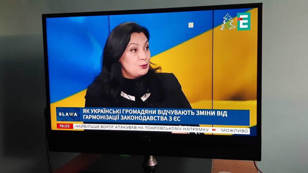 32" METZ з YOUTUBE модель 32TZ37 COSMO 32 , гарантія 6 місяців!!!