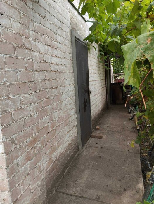 Одноповерхова будівля S= 67,1 м2.Новоюлівка,  вул. Булкішева 30/2