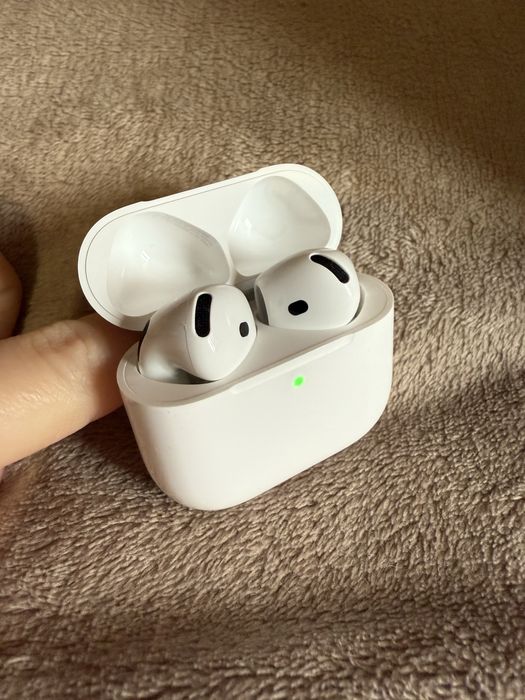 Airpods 4