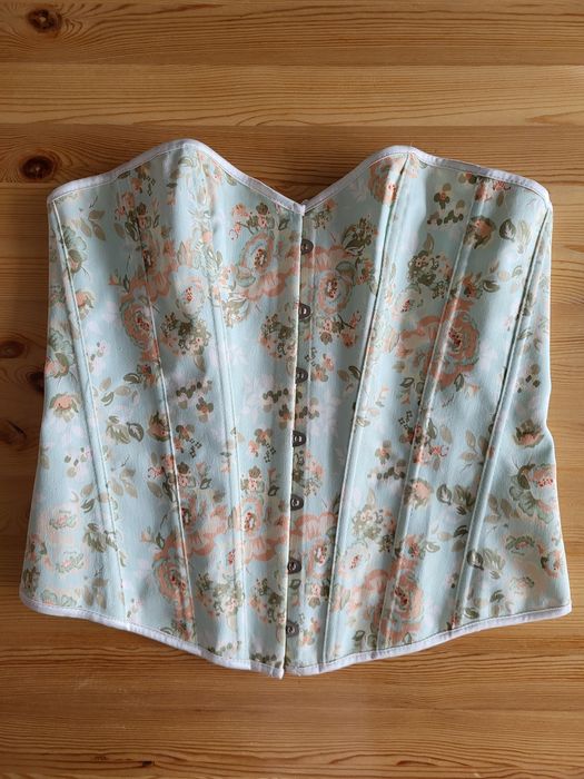 Квітчатий корсет на кісточках