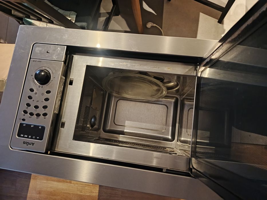 Mikrofala Amica do zabudowy