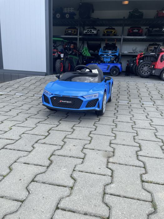 Auto na akumulator AUDI R8 Lift USB SKÓRA Miękkie koła EVA Pilot