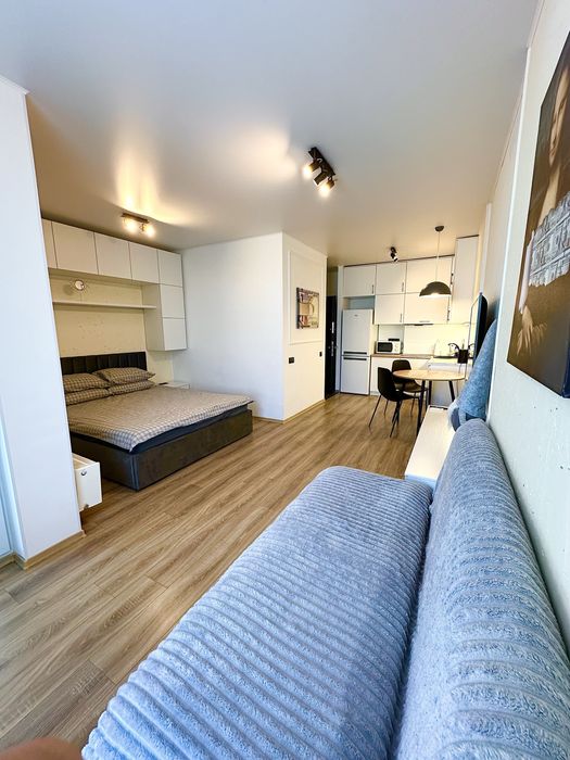 1к квартира студия с лоджией посуточно ЖК Комфорт Таун