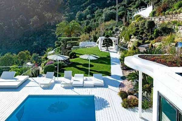 Власник Вілла Поруч Барселона, Іспанія. Франція 100км. Готівка Крипта