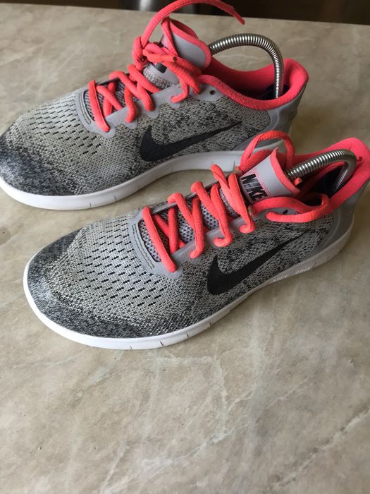 Кросівки Nike 38 розмір