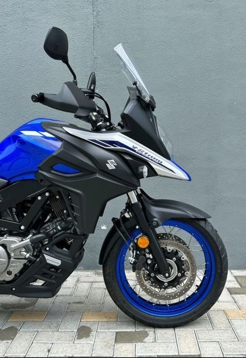 Suzuki V-STORM 650 XT de 2023 com 9mil kms