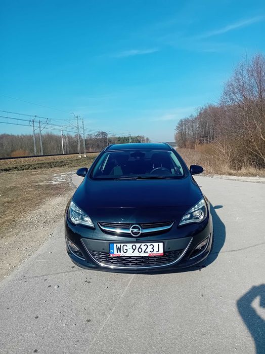 Opel astra j kombi 1.6 turbo