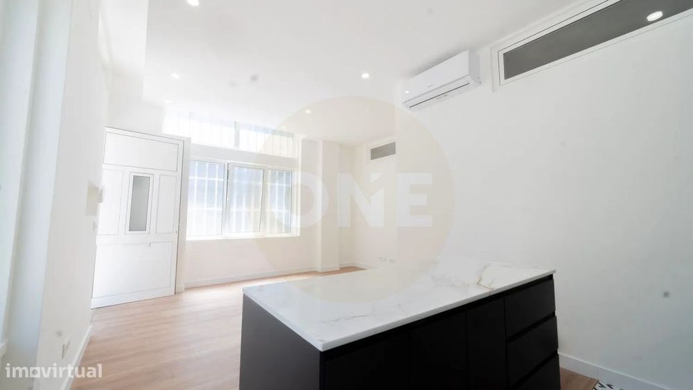 Apartamento T3 remodelado| Suite e closet | Codivel, Odivelas