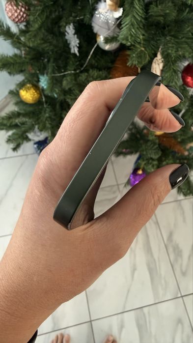 Продам iphone 13 green