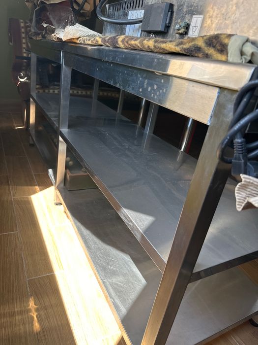 Bancada em alumínio para cozinha de restaurante