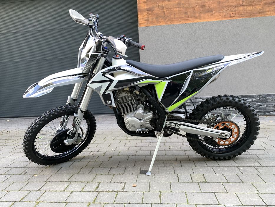 Thumpstar TSF 250 S - NOWY + wartościowe dodatki , najlepsza kopia KTM
