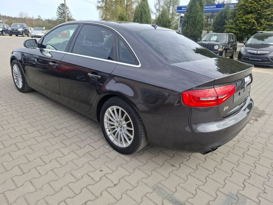 Audi A4 1.8B Super stan!