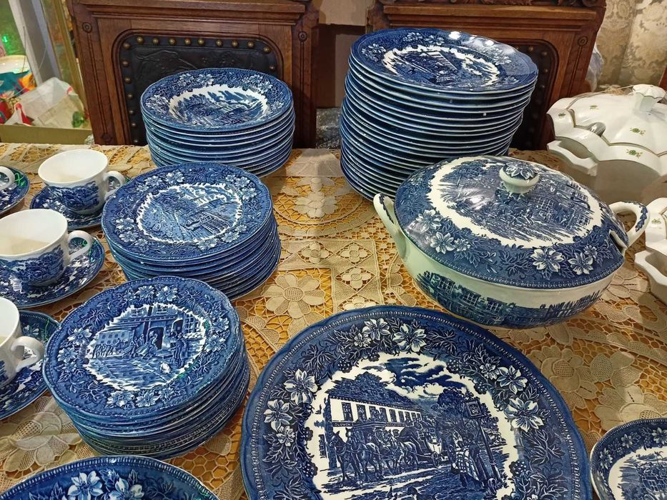 Serviço Jantar Chá Café Royal Tudor Coaching Taverns