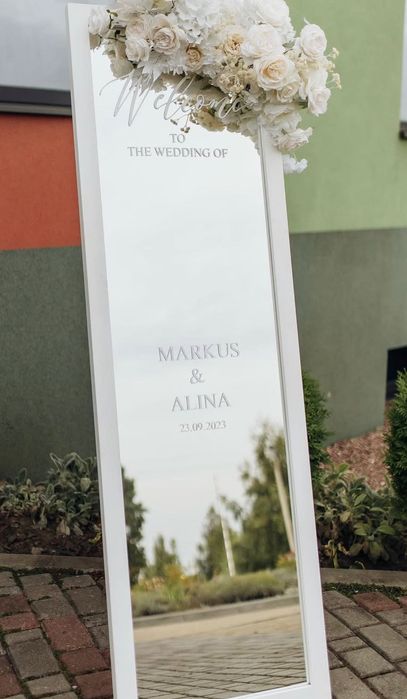 Напис/наліпка на дзеркало для селфі. Наклейка на весільне дзеркало