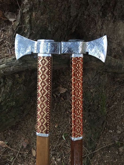 Гуцульська бартка топірець