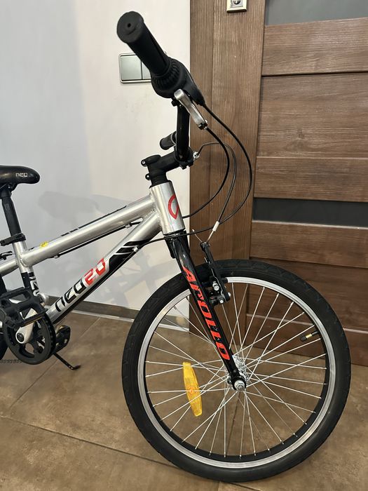 Вел дитячий + самокат Apollo 20" NEO Disc+ 6s Brushed Alloy, Red/Black