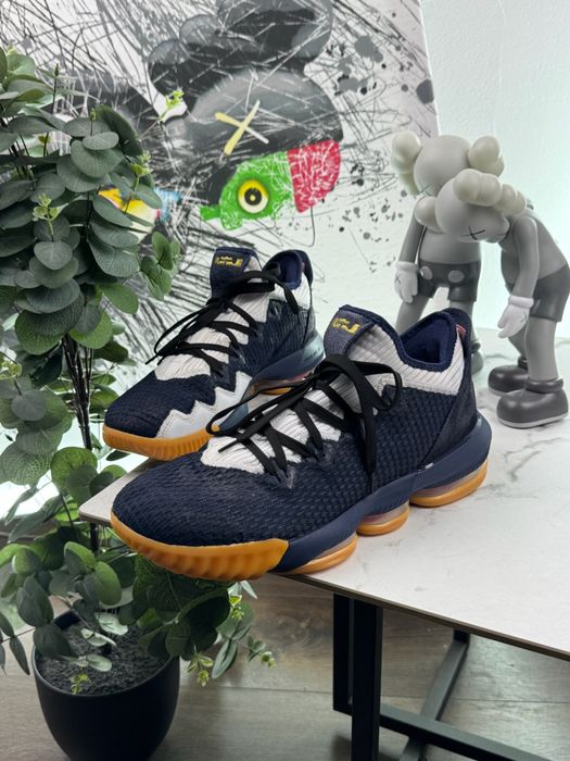 nike lebron 16 - купити чоловічі кросівки - Ціна на OLX.ua