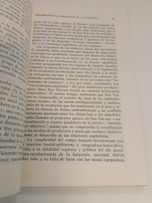 Crítica de las concepciones filosóficas de Mão Tse-tung