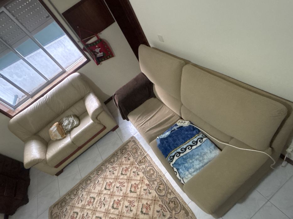 2 sofas a bom preco