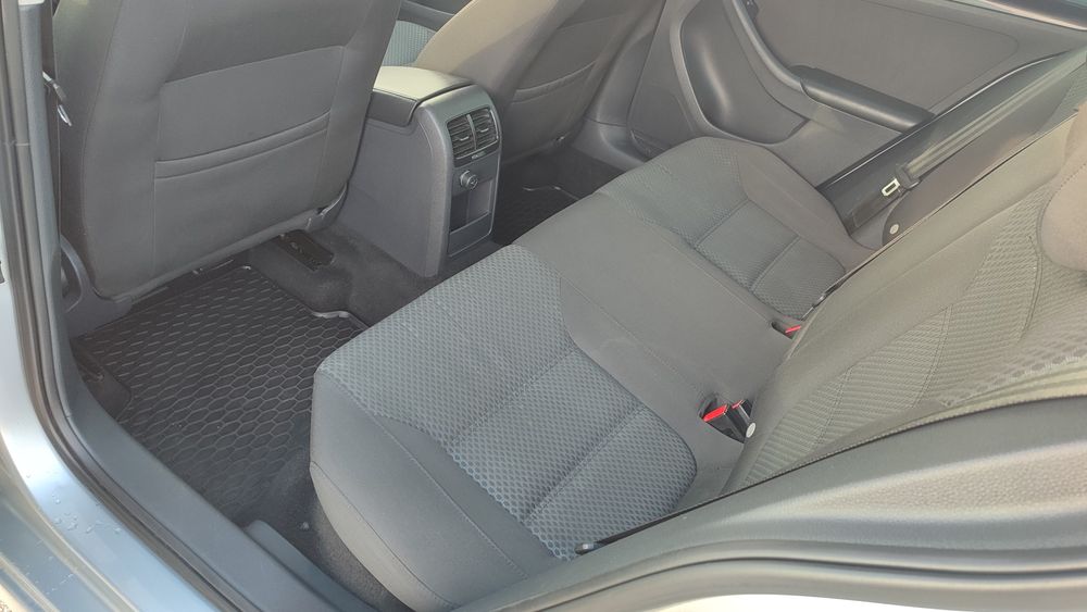 Piękna Srebrna VW Jetta 1.6 TDI 105KM 2013 rok 212tyś km ! ! !