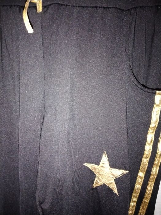 Комбинезон в спортивном стиле