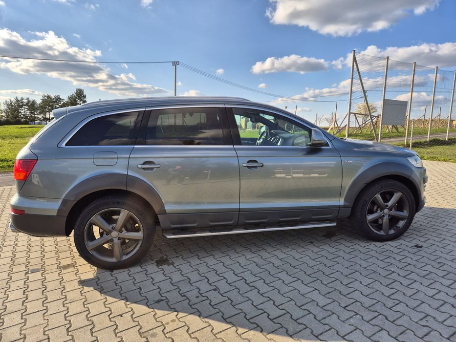 Audi Q7 3.0TDI 7 os. S Line pakiet off road 2x Panorama