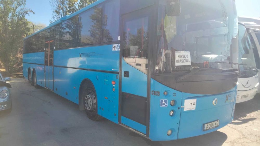 Autocarro 56 lugares