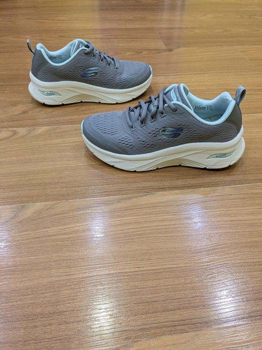 Кросівки жіночі Sketchers 37 р кроси скечерс сірі