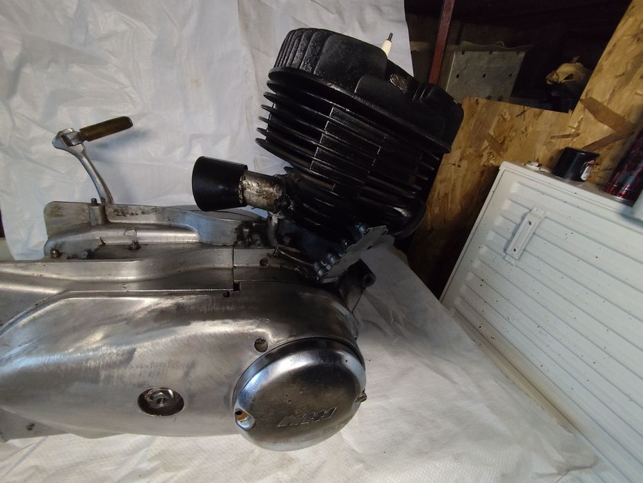 Двигун іж планета 3