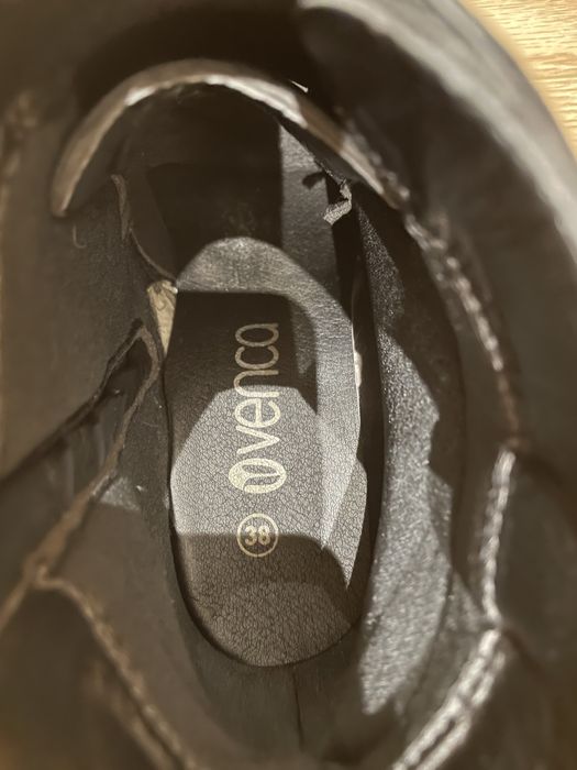 Botas pretas com 8 cm -38