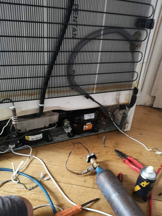 Ремонт холодильників ,морозильних камер, вітрин. Ремонт холодильников