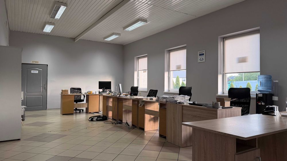 Lokal biurowo-usługowy - produkcyjny | Dzielnica przemysłowa | Parking