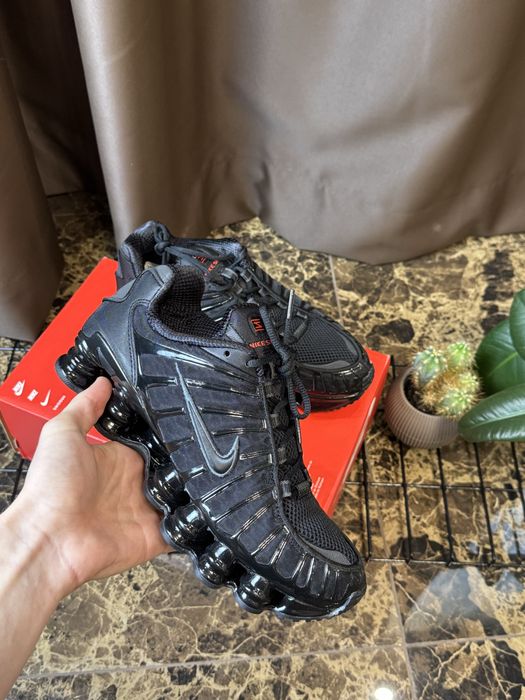 Оригінал! Кросівки Nike Shox TL 39