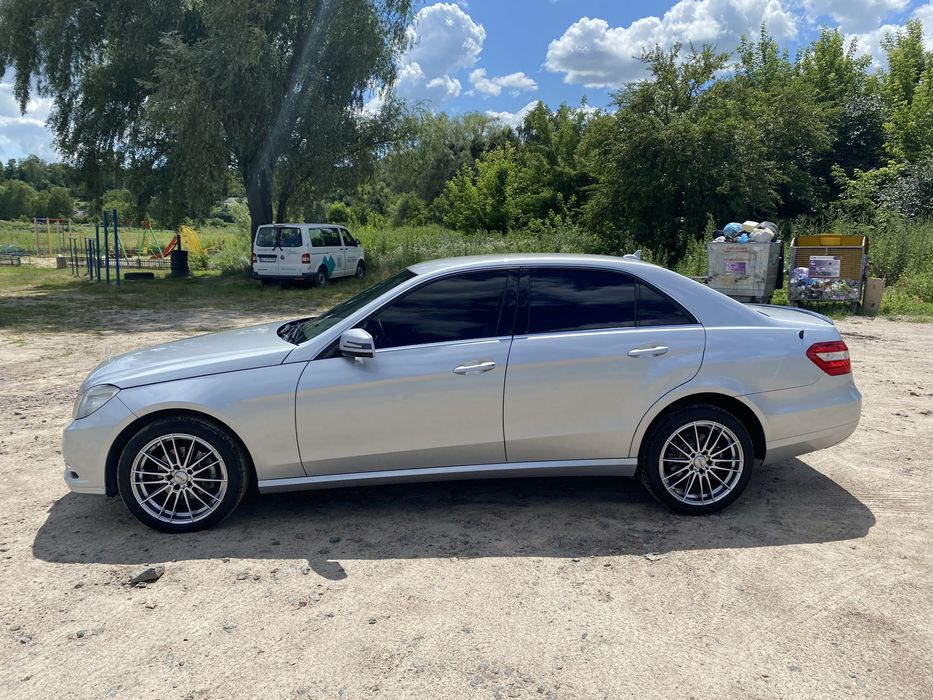 Mercedes-benz w212