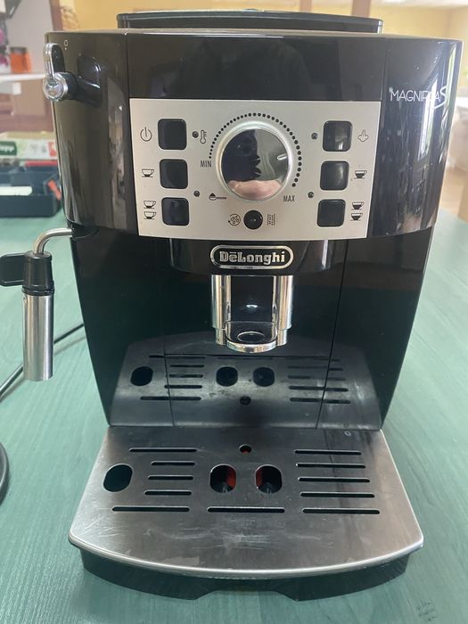 Кавомашина Delonghi