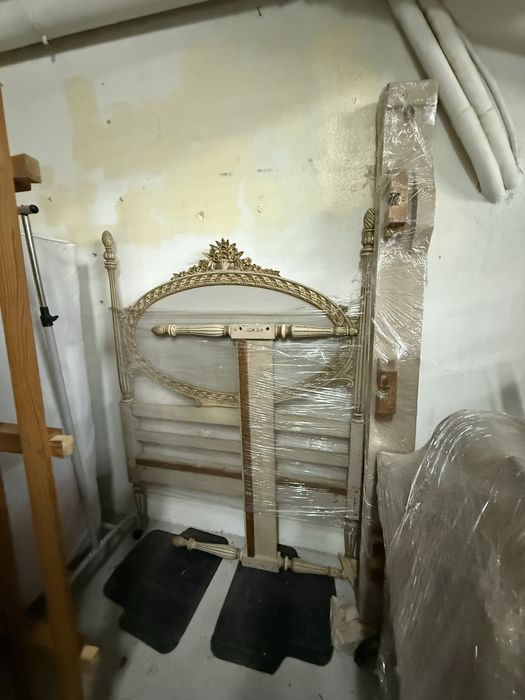 cama de solteiro vintage