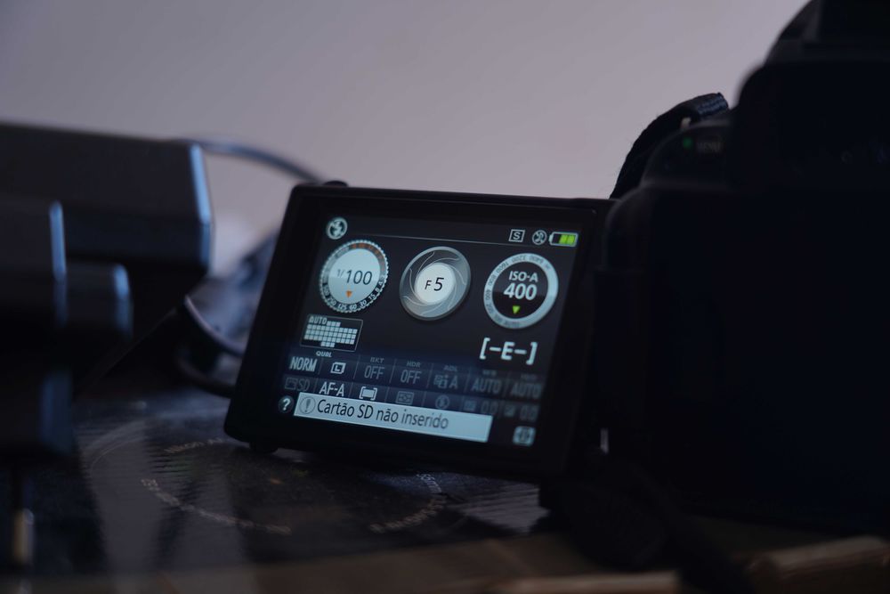 Nikon D5200 + 18-55mm + Filtros CPL e UV | 30.000 disparos