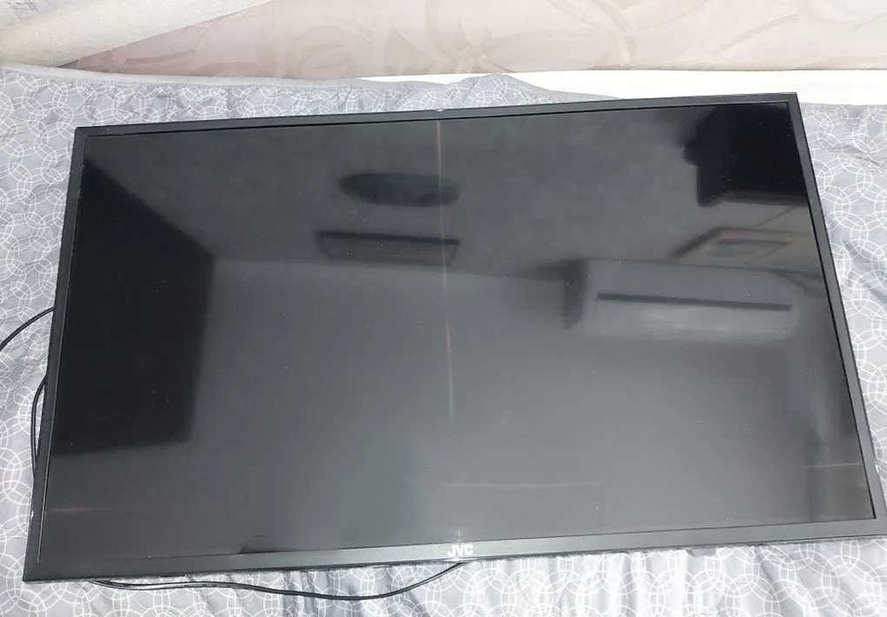 Телевизор JVC LT-32MU208