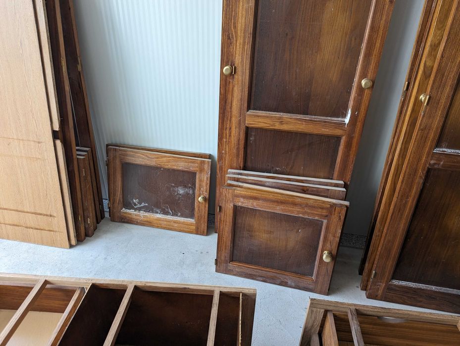 3 Roupeiros Em Madeira com