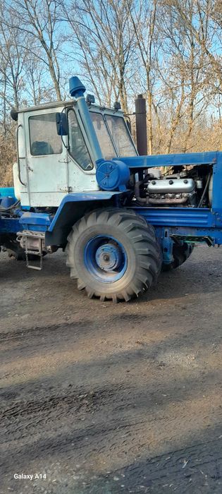 Трактор т 150 та інвентар до нього