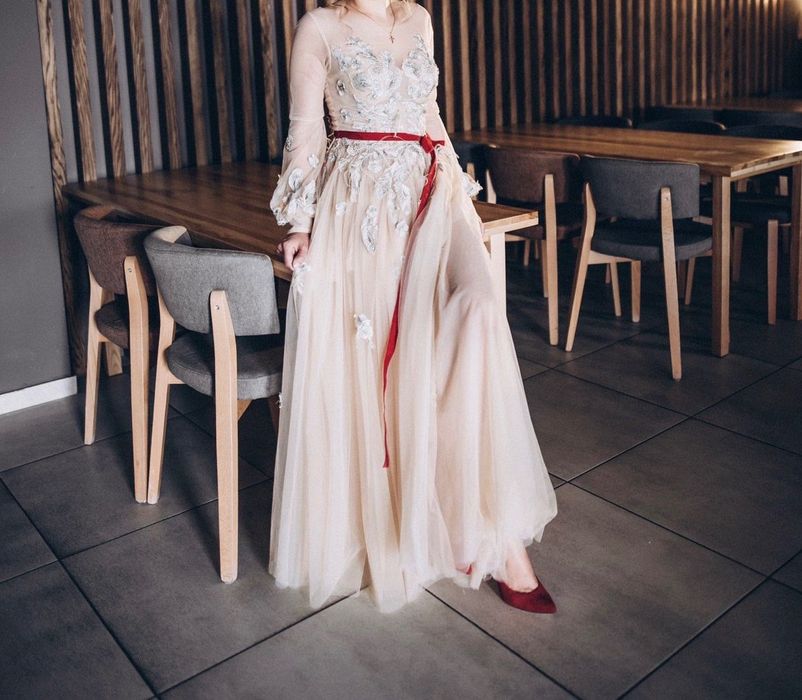 Дизайнерська сукня